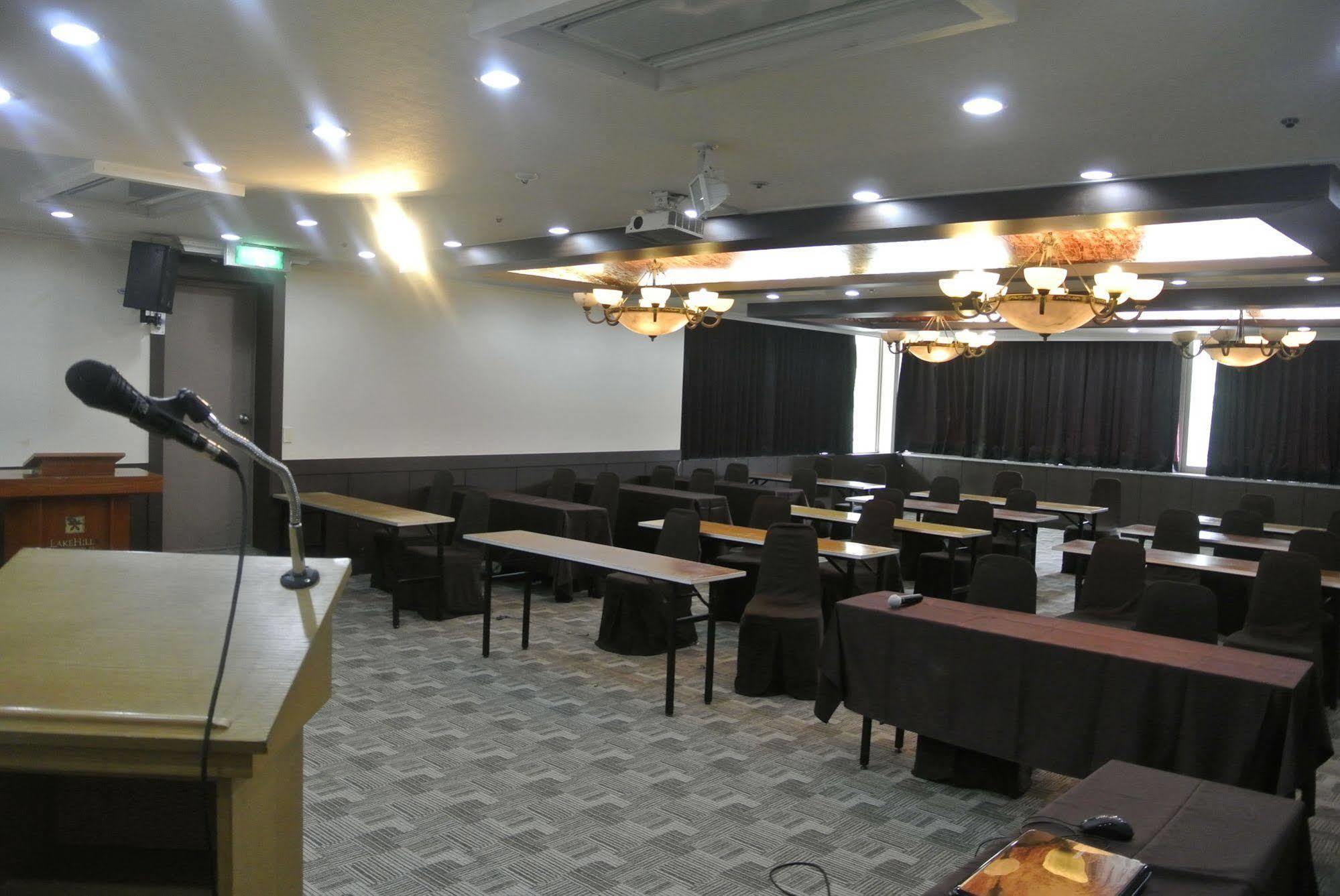 Lake Hills Hotel Songnisan Boeun Exterior photo